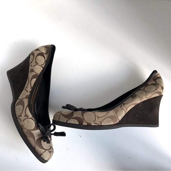 Coach Women's Brown Signature Logo Irene Wedge Heel Size 7.5 - Picture 1 of 9